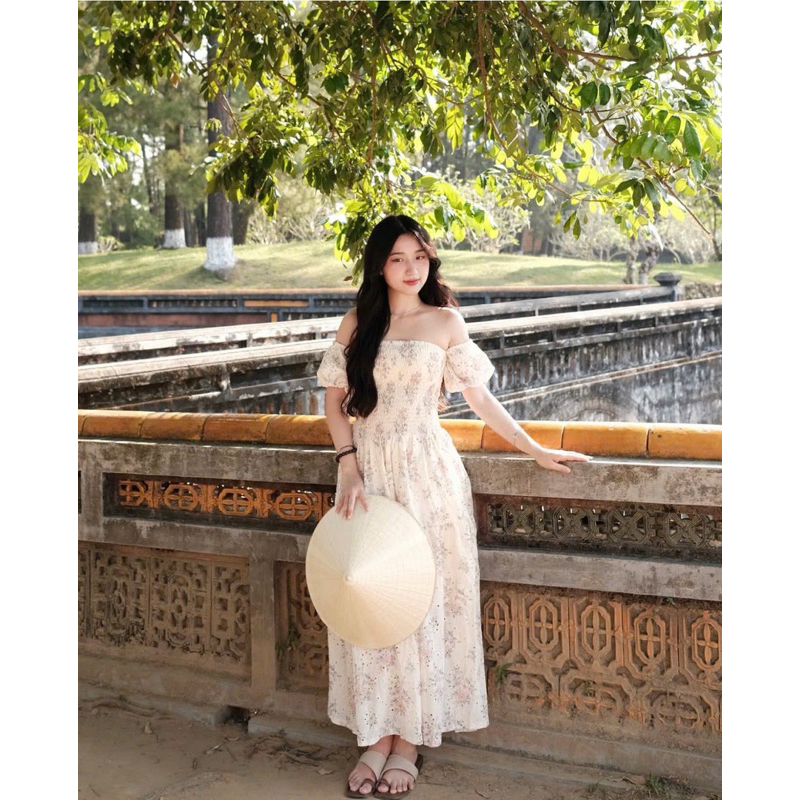 ĐẦM MIDI HOA NHÚN CHỈ NGỰC TRỄ VAI