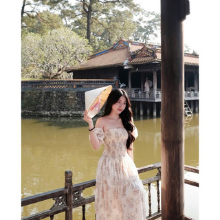 ĐẦM MIDI HOA NHÚN CHỈ NGỰC TRỄ VAI