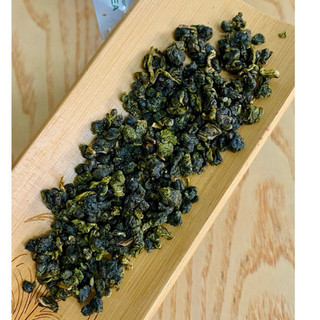 TRÀ OOLONG TỨ QUÝ ĐÀI LOAN 100GR