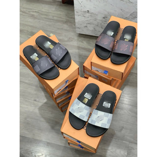 Dép lê nam quai ngang bản cao cấp khắc logo mặt đế siêu nét quai gắn đế chắc chắn có hộp kèm.