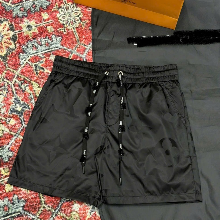 Quần short gió Đen họa tiết hoa vân to LA 1-1 on web NV