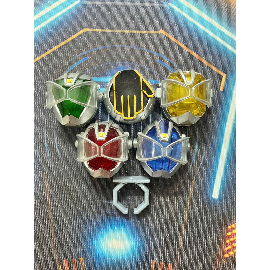 Combo Mặt Nhẫn Và Khoen Dx Size Lớn Của Wizard Ring Trong Phim Kamen Rider Wizard Chính Hãng Bandai