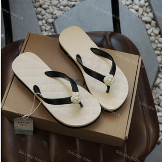 Dép Kẹp Nữ Xỏ Ngón Mũi Tròn Quai Cao Su Đính Logo Bông Hoa Zhetao Đế 3 Phân Cao Su