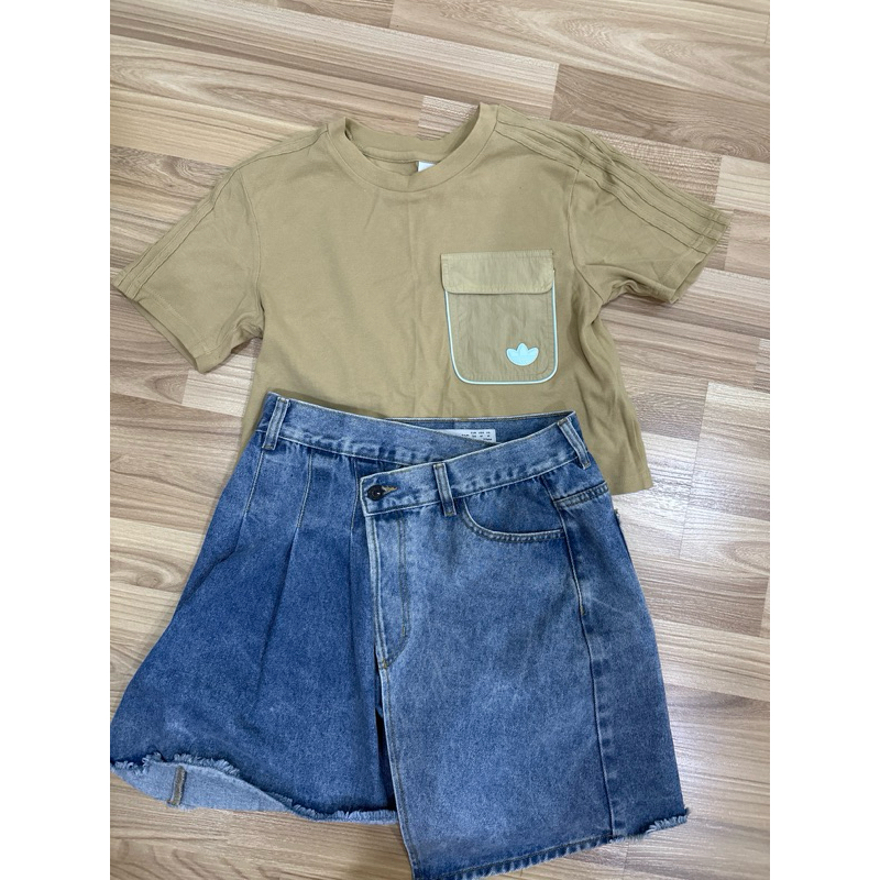 Áo thun croptop Adidas