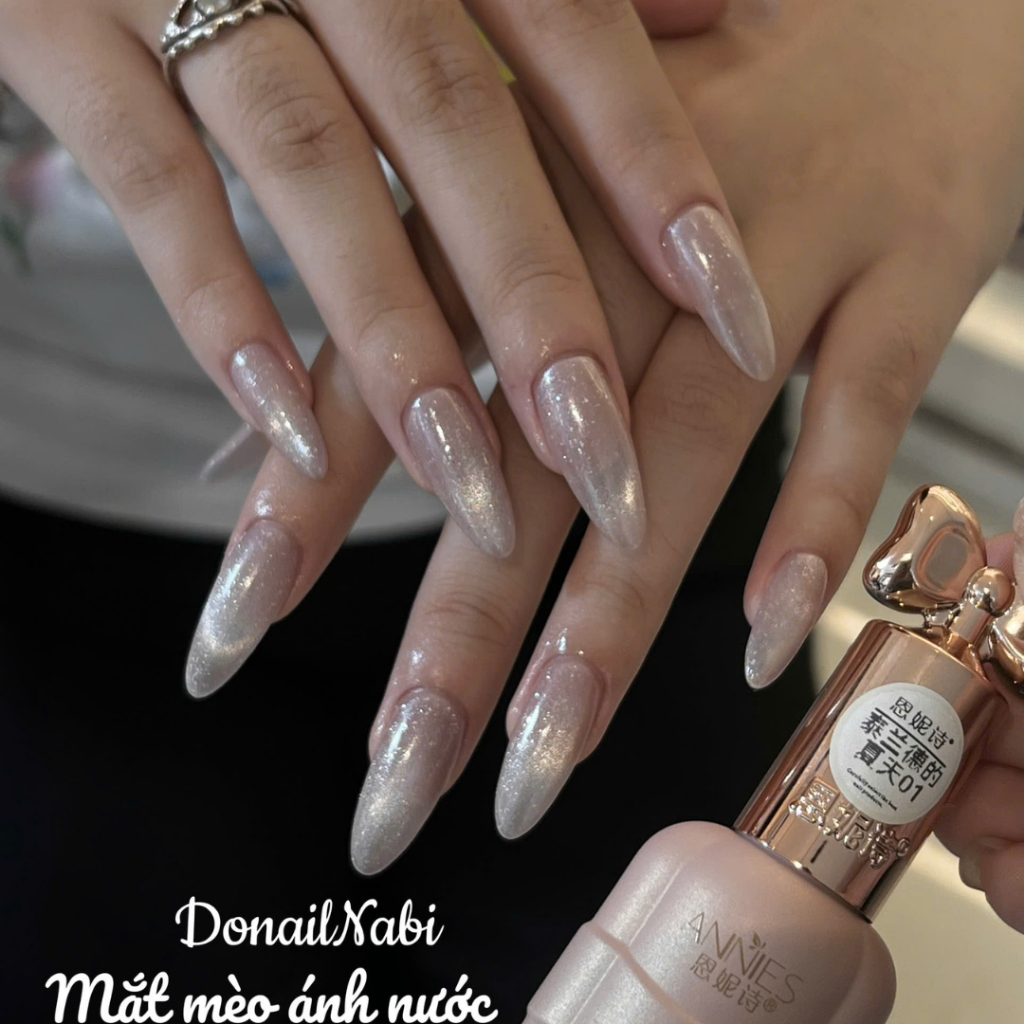 Sơn mắt mèo ánh nước mix nhũ khổng tước uv naomi ( đổi vỏ Naomi )