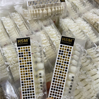 hop Móng úp chân HSM trong và đục