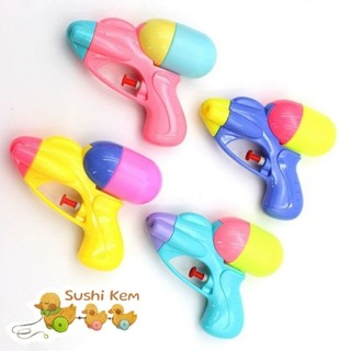 Đồ chơi phun nước nhiều màu