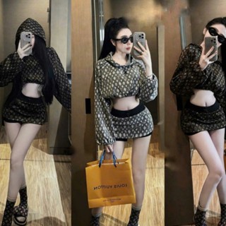 Set Váy LV Phối Áo Hoodie Dáng Croptop Vải Cotton Mềm Mịn Nữ Tính NA543
