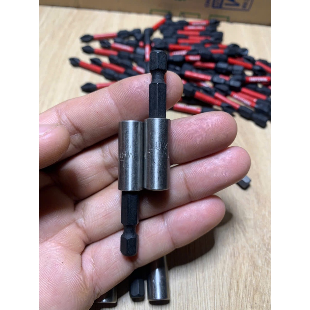 Đầu nối nhanh LUX kèm 1 mũi vít PH2 dài 25mm ( SL : 1 cái )
