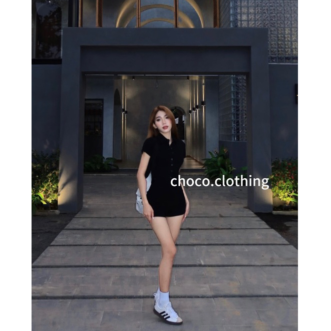 Jumpsuit nữ tay ngắn cổ polo, bộ áo liền thân nữ jum tay ngắn năng động chất dày dặn. | BigBuy360 - bigbuy360.vn