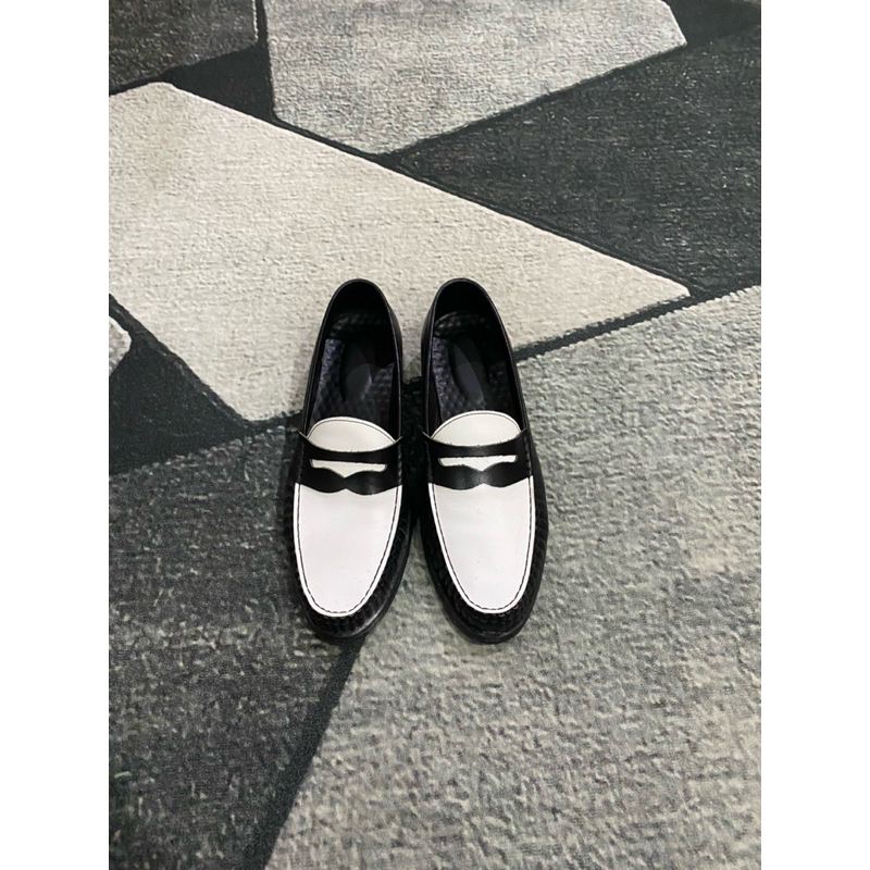 Penny Loafer trắng đen