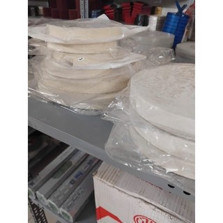 Bánh nỉ trắng lông cừu đánh bóng