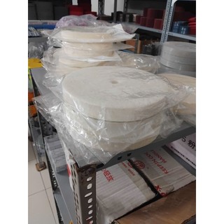 Bánh nỉ trắng lông cừu đánh bóng