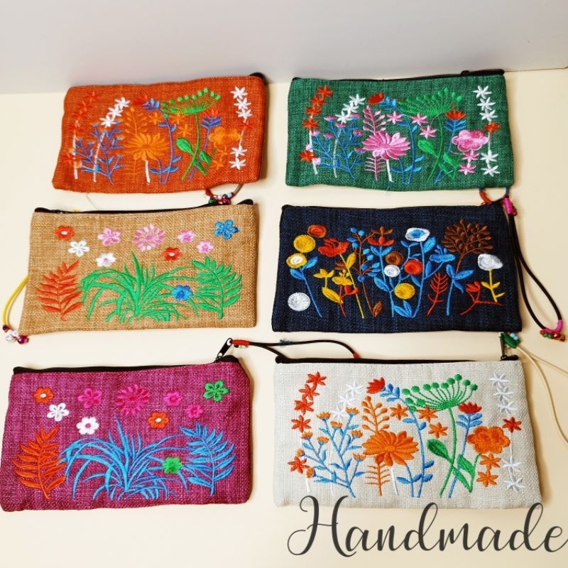 Ví đay thêu hoa chữ nhật cỡ 11cm* 20 cm, made in Viet Nam