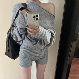 Set Áo Len Trễ Vai Cánh Dơi Mix Quần Short Ôm Body Chất Len Tăm Dày Dặn Nữ Tính NA550