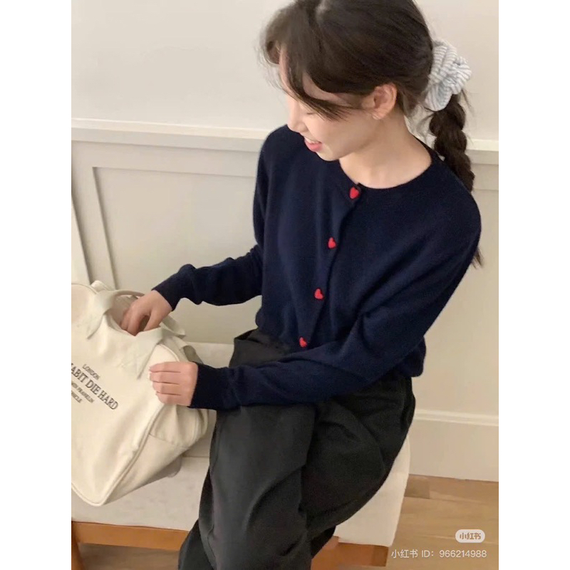 (HÀNG QC LOẠI 1 , TOP 1) Áo cardigan len Cúc Tim 5 màu basic hàng QCCC phong cách Hàn | BigBuy360 - bigbuy360.vn