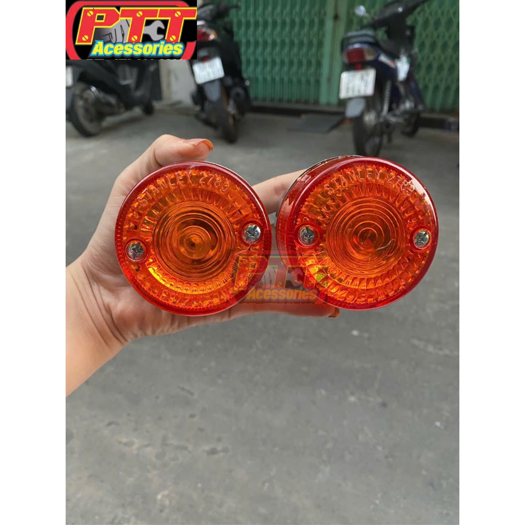CẶP XI NHAN TRƯỚC XE CUB 86 ( HÀNG ĐẸP ) - ĐẾ NHỰA XI BÓNG