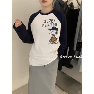 Áo phông nữ tay dài Ragan phối màu tương phản in hình Menina_studio, áo dài tay rộng thun giấy cho nữ