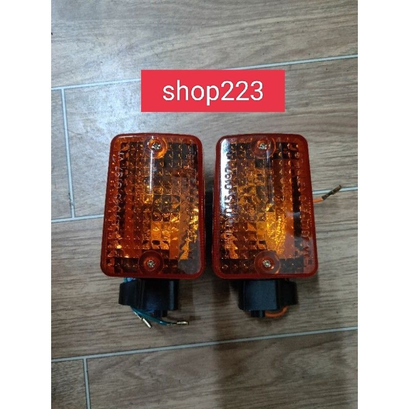 đôi xi nhan xe chaly 82