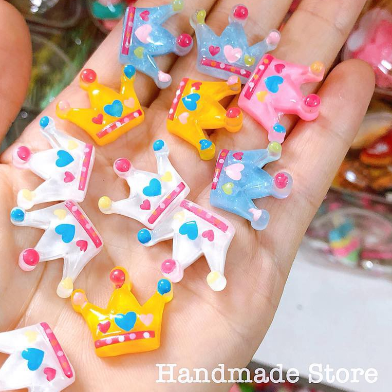 Charm vương miện