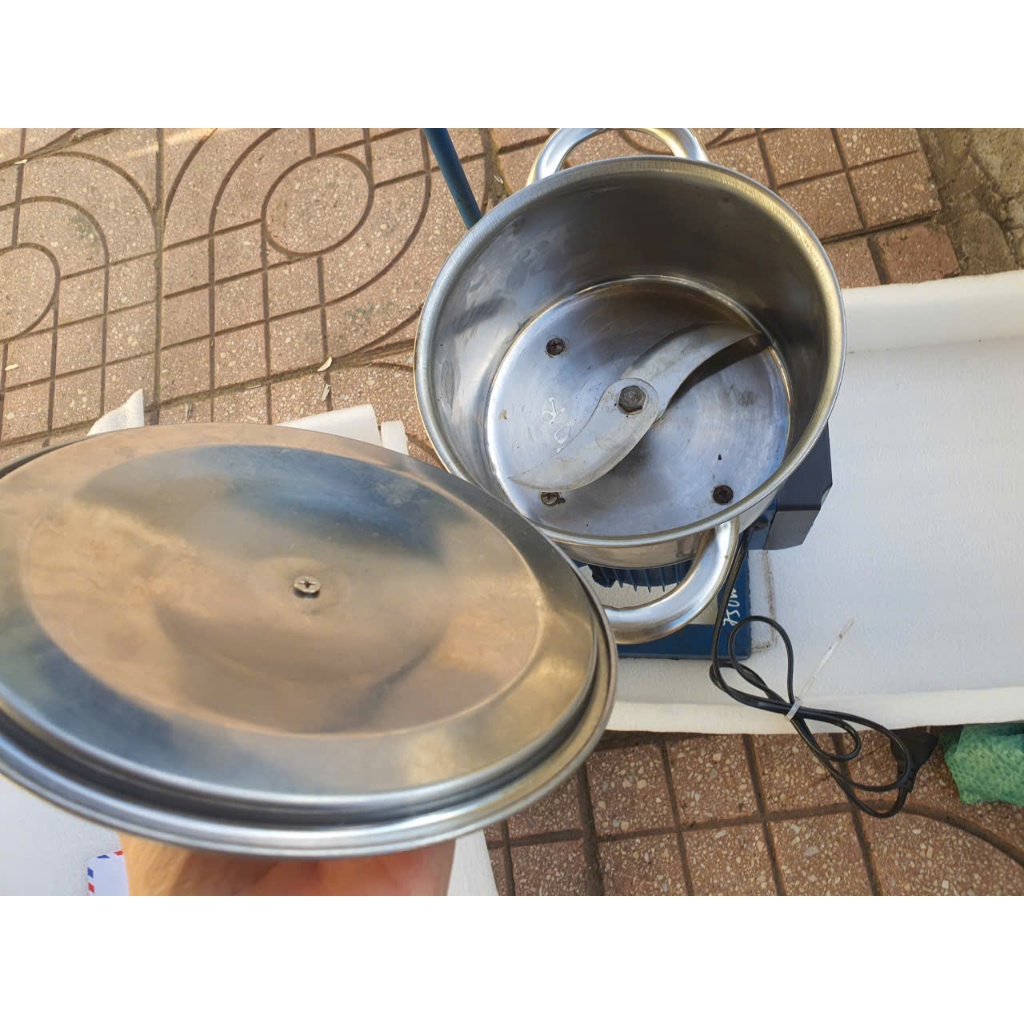 Máy xay cua đồng làm bún riêu cua cho các quán ăn