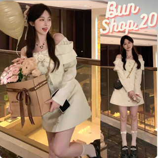 Váy Dạ Váy Trễ Vai Đính Cúc Đồng Chất Vải Dạ Tweed May 2 Lớp Thiết Kế Trễ Vai Kèm Hoa Cài Ngực Phong Cách Tiểu Thư