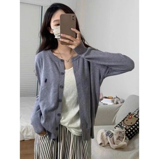 Áo khoác cardigan nữ , áo len cardigan cổ tròn thêu NGỰA ngực màu xanh xám dài QCCC Loại 1 dày dặn phong cách Hàn Quốc