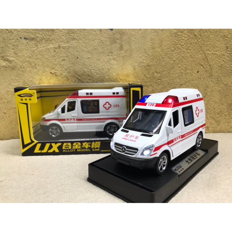 Mô hình xe Cứu thương 120 1:32