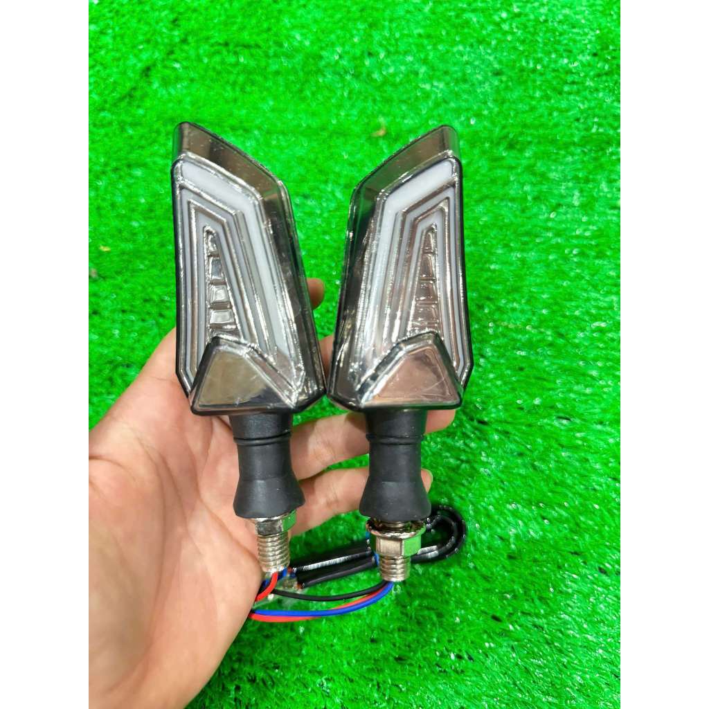 Đèn led xi nhan xe máy chạy hiệu ứng audi, xi nhan kiếm