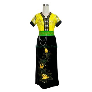 Trang phục dân tộc Thái hóa trang dân tộc biểu diễn