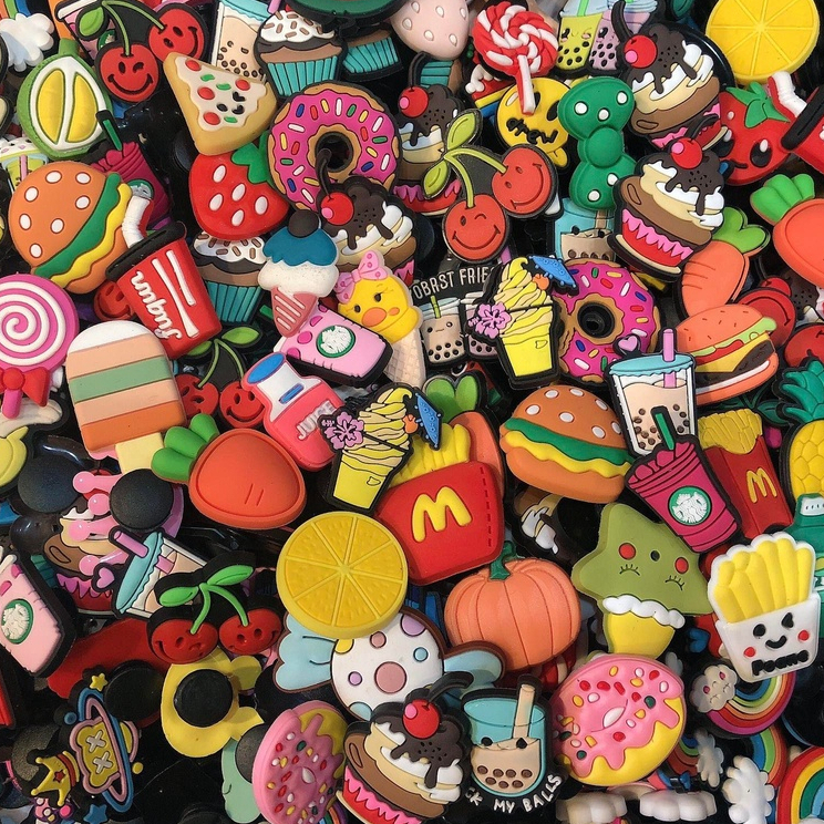 Jibitz Charm Sticker Gắn Dép Sục Crocs Hình Gắn 3D Siêu Nhân Người Nhện Elsa Uni Corn Pony Hello Kit