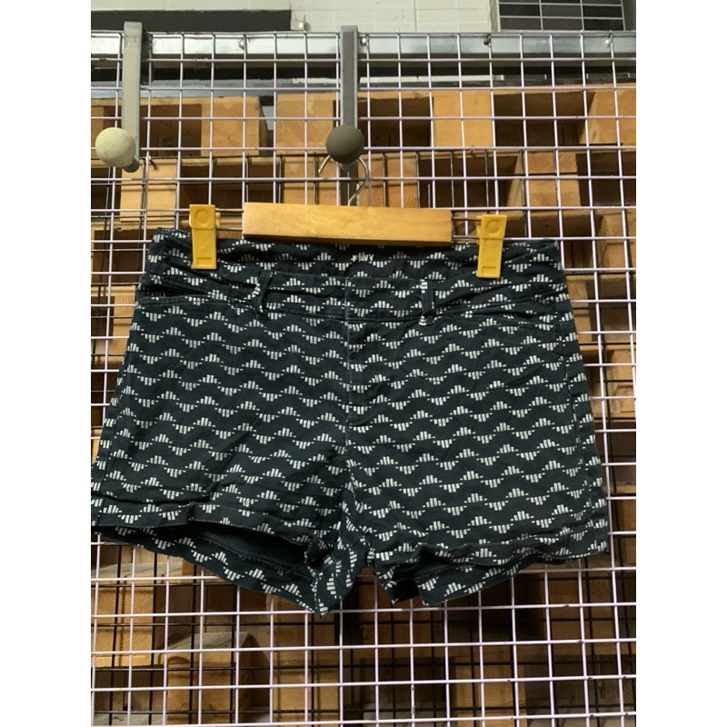 N210. Quần short kaki nữ hiệu - 2hand
