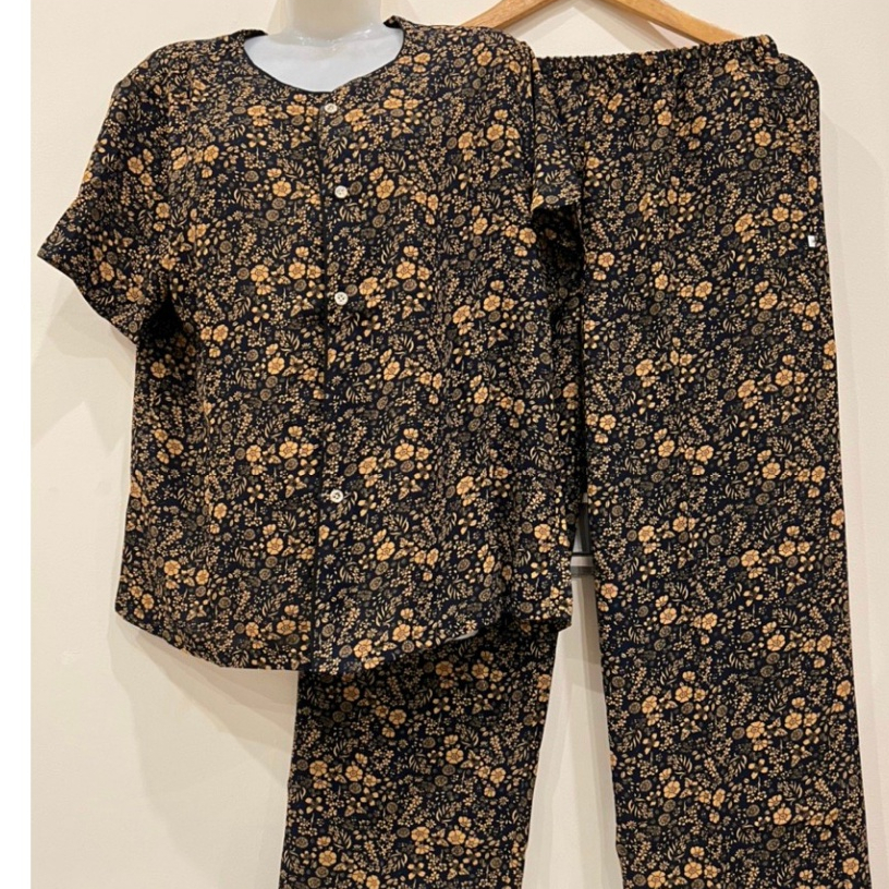 Bộ Lụa Mặc Nhà Bộ Lụa Hoa Nhí Bà Già  Cài Cúc Có 2 Túi Chất Thoáng Mát Hàng Việt Nam Cao Cấp Cao Cấp