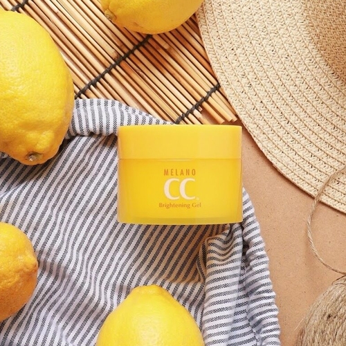 Kem dưỡng trắng da CC Melano ngừa nám , đốm tàn nhang làm sáng da.