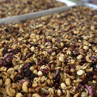 granola - ngũ cốc siêu hạt, siêu macca