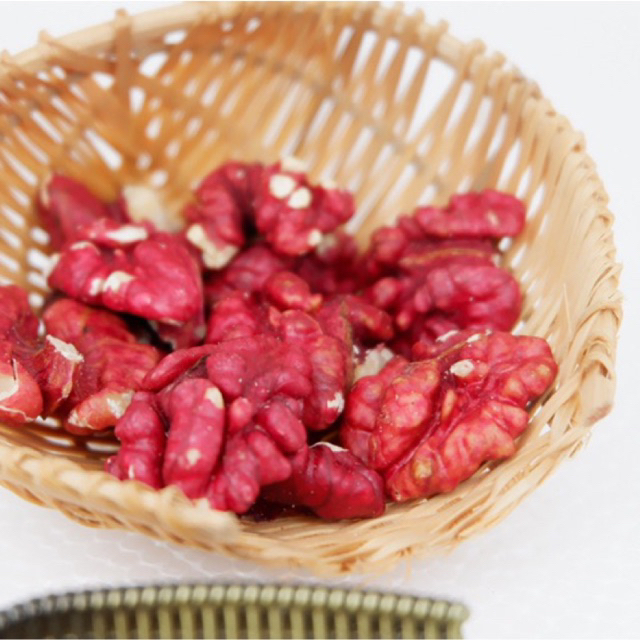 Nhân óc chó đỏ Mỹ