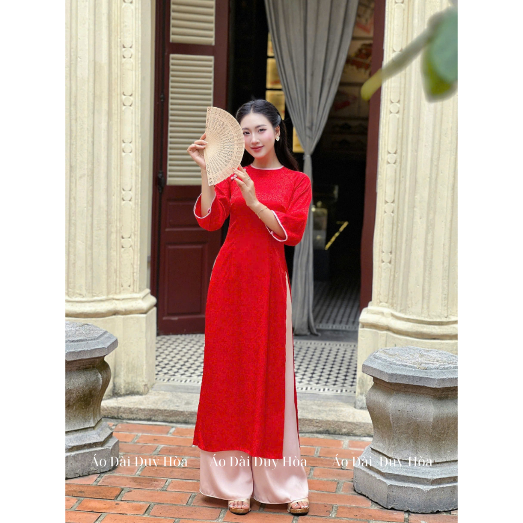 [SẴN HÀNG]Áo dài cách tân, áo dài truyền thống HỒNG ANH cổ tròn viền hồng sen, đính cúc cách điệu hoạ tiết gấm | BigBuy360 - bigbuy360.vn