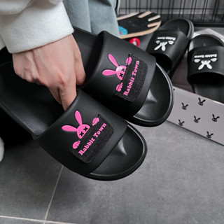 Dép Rabbit Town Flag quai ngang in nổi mix denim - Đế cao 4cm - Kèm Hộp - Bảo Hành 1 năm