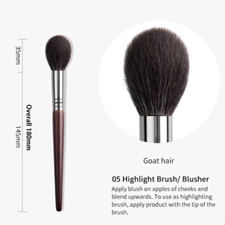 Cọ Má Hồng Highlight Tròn OVW Cán Gỗ N3