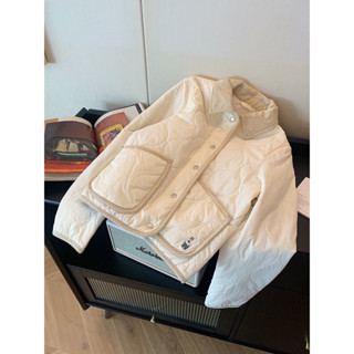 ÁO KHOÁC PHAO NHẸ TRẦN TRÁM IN NỔI GẤU TRẮNG PHOM RỘNG HÀNG LOẠI 1