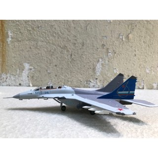 Mô hình Máy bay MIG 35 1:100