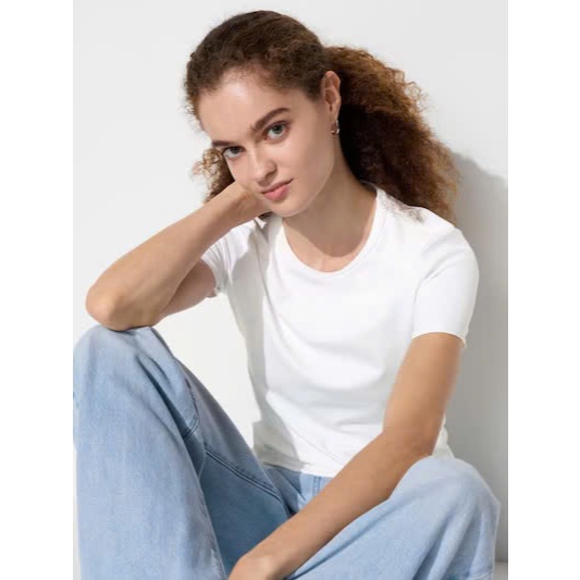 Áo thun U basic chất airism UNIQL0 dáng croptop sale sập sàn