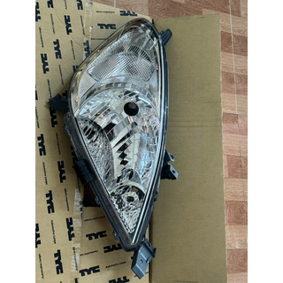 đèn pha Innova đời 05 - 11  ( giá 1 chiếc , TYC )