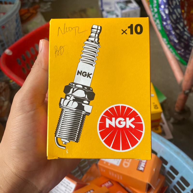 ( Giá Sỉ 1 Hộp 10 cái ) CPR6EA-9 Bugi NGK  chân dài Chính Hãng ( NGK THAILAND ) Niterra Phân Phối >>