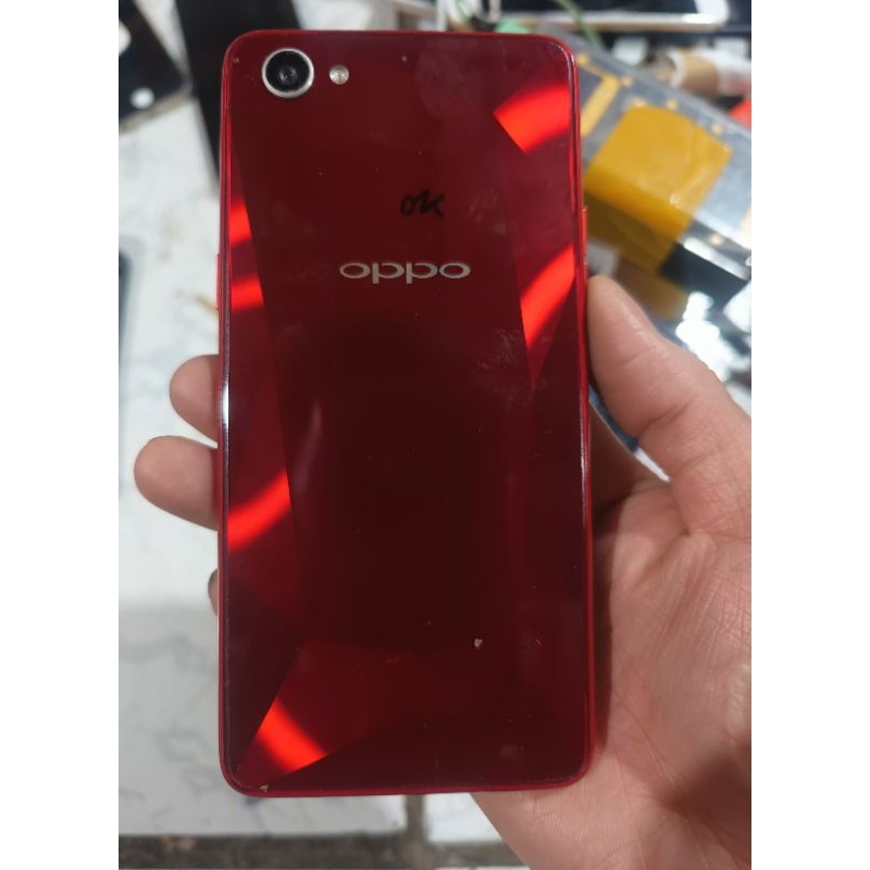 Cụm xác Oppo F7 young sống zin hư màn hình