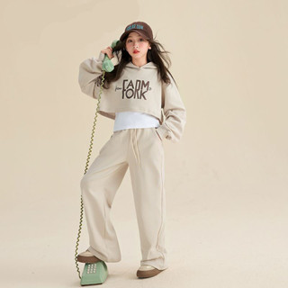 Bộ đồ bé gái, quần áo xuân thu, quần áo trẻ em, mũ và áo nỉ trẻ em cỡ vừa và lớn, bộ ba món xuân thu