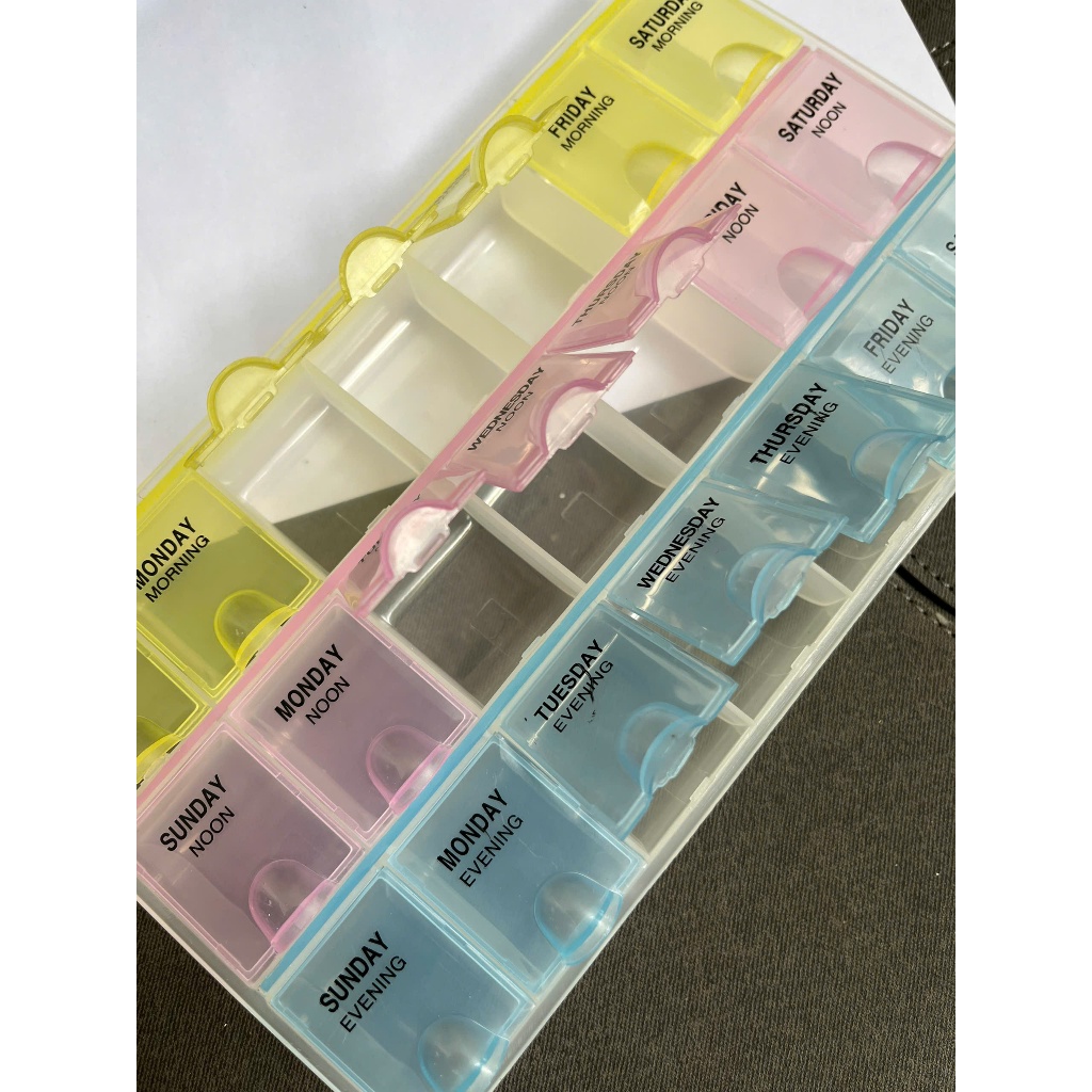 Khuôn nhựa - Khay đựng linh kiện, phụ kiện đồng hồ đồ nhỏ chia ngăn nhỏ có nắp