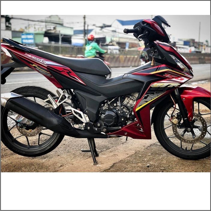 Tem Winner Đỏ đen mẫu mới 2020 -TG Stickers