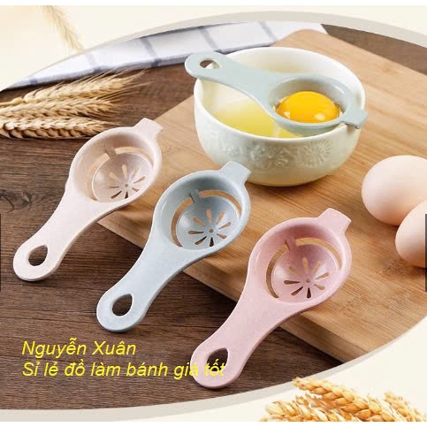 Dụng cụ tách lòng trứng chất liệu lúa mạch