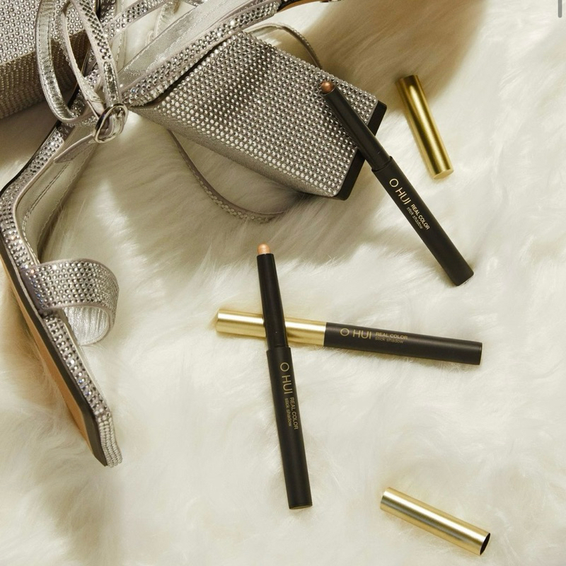 Tách set date 2025 - Thỏi Phấn mắt Ohui Real Color Eye Shadow stick 8gam